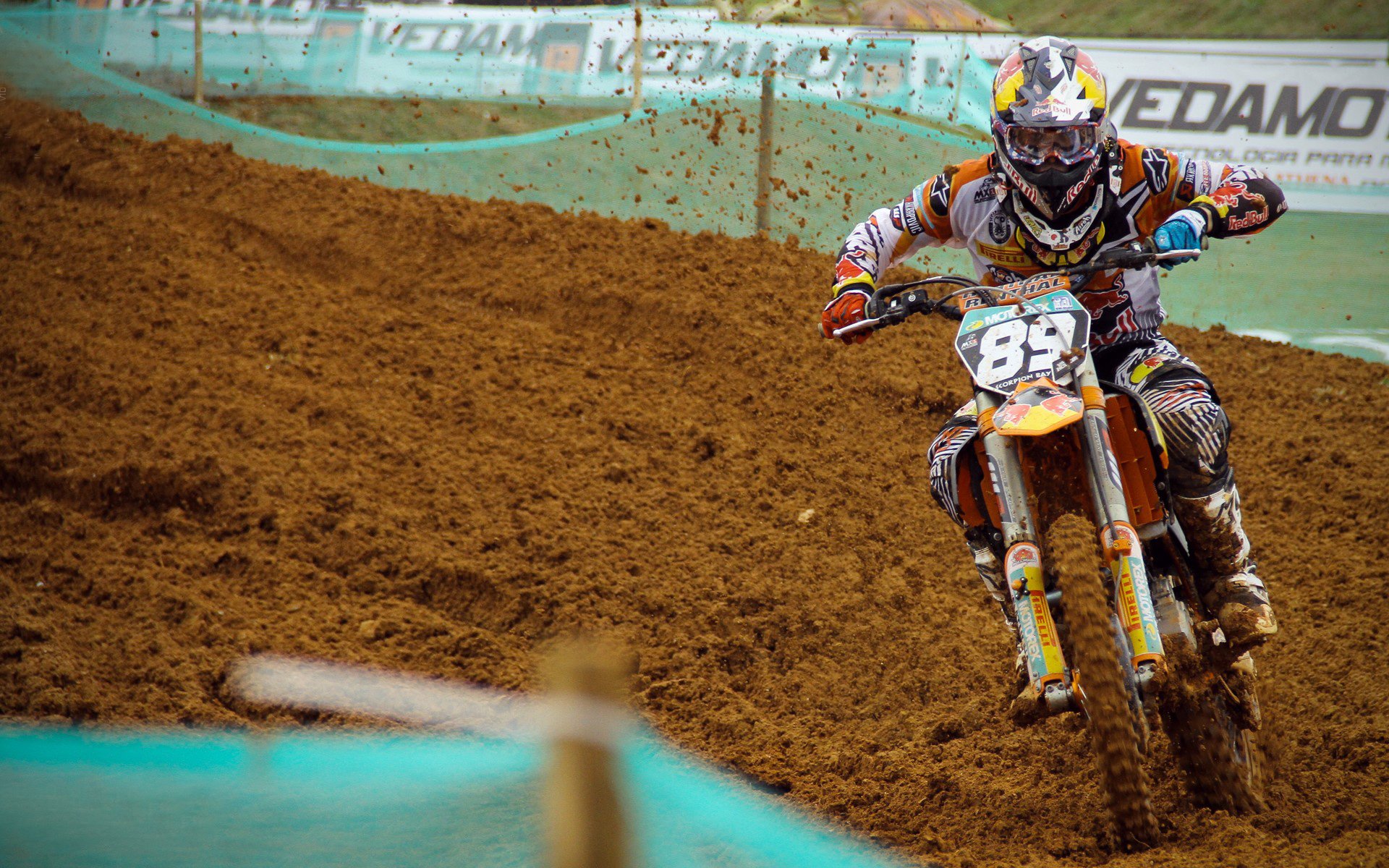 _魔术队排兵布阵，战胜强敌继续前行_，魔术队伍