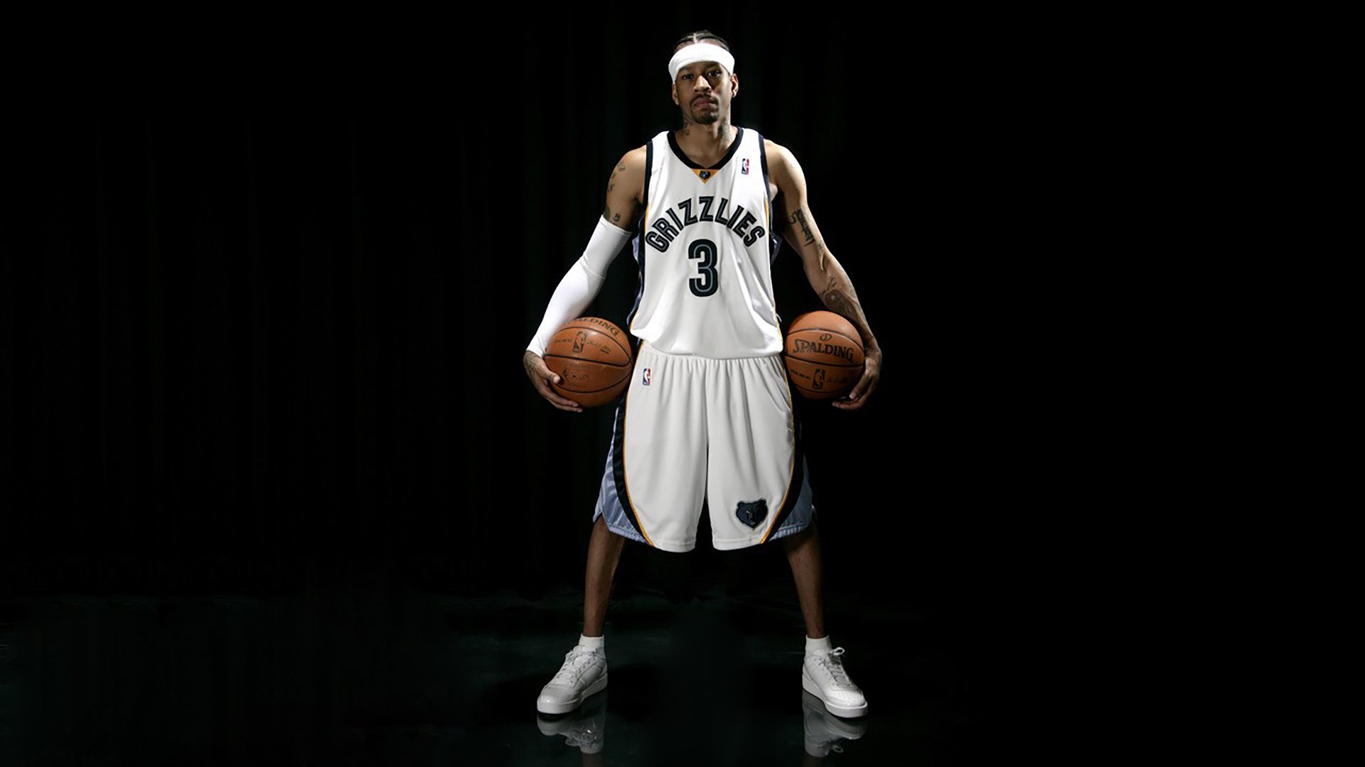 “极限漂移：高速弯道中的速度与美学”，弯道漂移超车